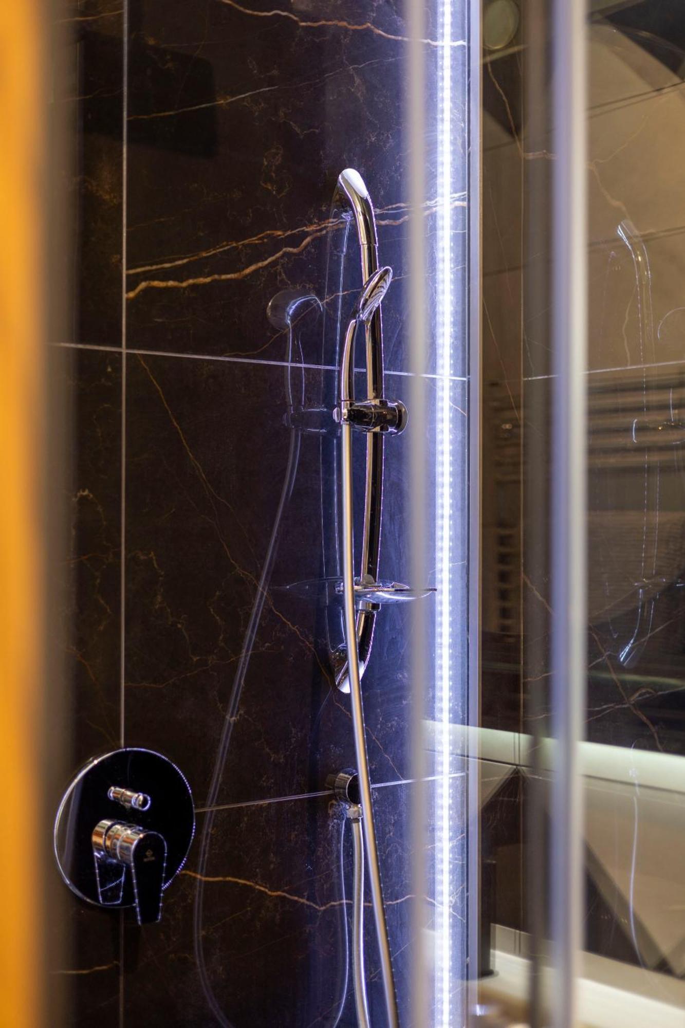 Luxury Royal Central Apartment By Prestige Homes Budapesta Exterior foto