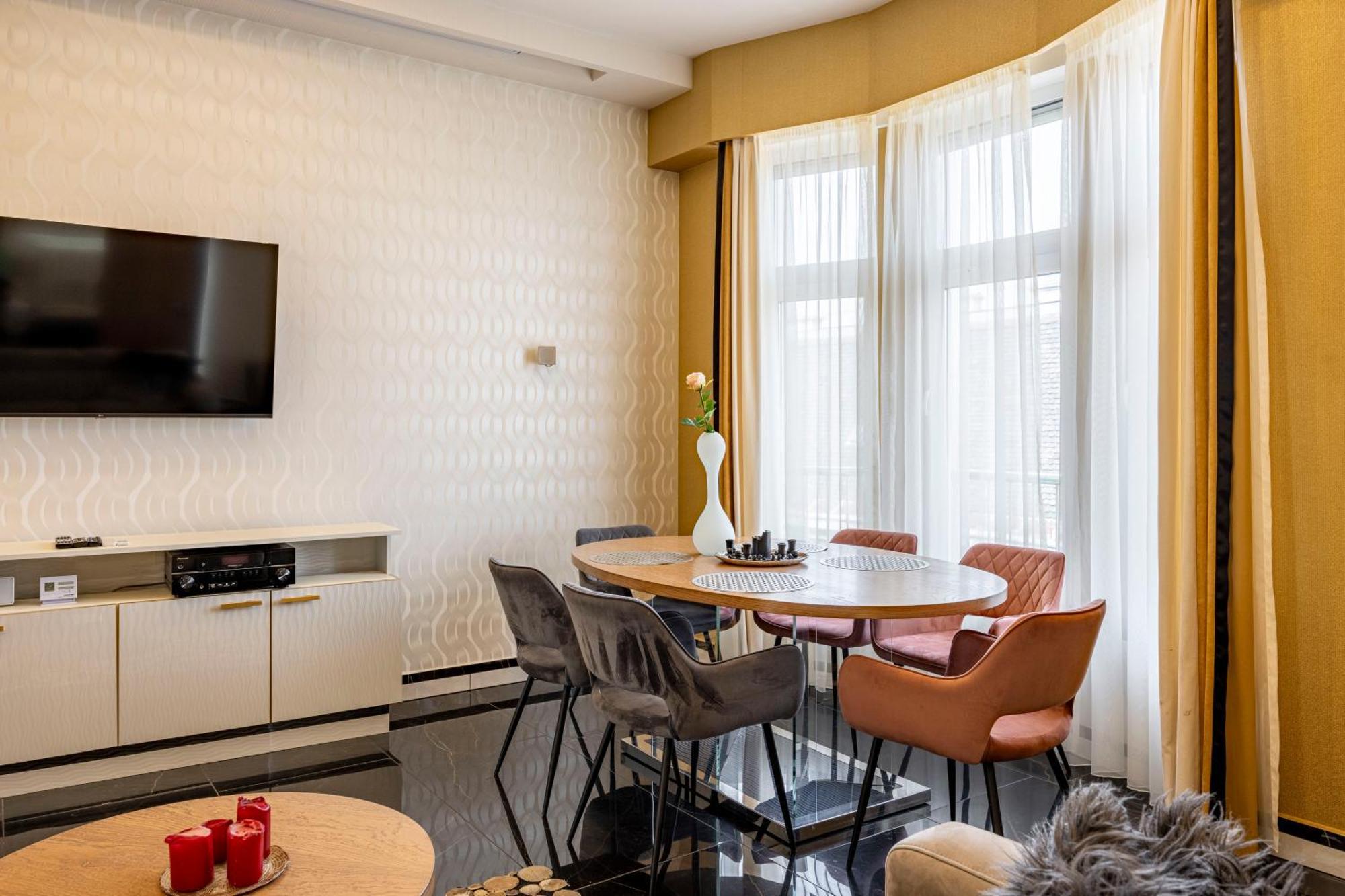 Luxury Royal Central Apartment By Prestige Homes Budapesta Exterior foto